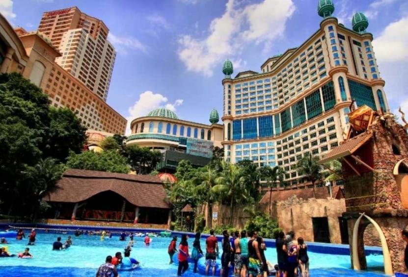 Exclusive Family Suites @ Sunway Pyramid Resort Петалинг-Джая Экстерьер фото